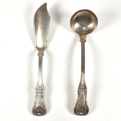 Lot 39 - PAIR OF GLASGOW SILVER HALLMARKED STILTON KNIFE & LADLE