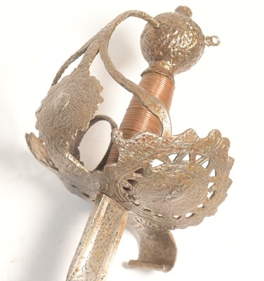 Lot 100 - MID 17TH CENTURY ENGLISH SWORD