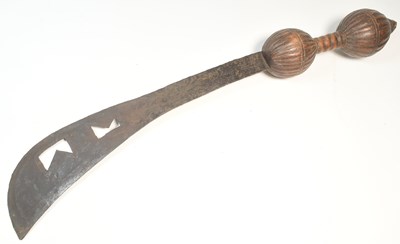Lot 48 - 19TH CENTURY AKRAFENA SWORD