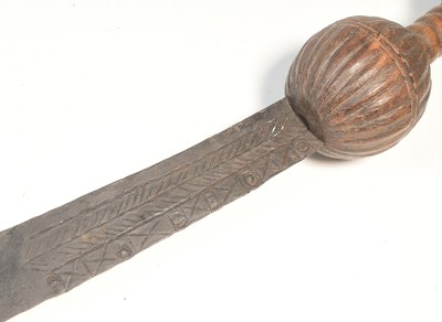 Lot 48 - 19TH CENTURY AKRAFENA SWORD