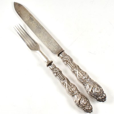 Lot 180 - VICTORIAN HALLMARKED SILVER CASED SERVING KNIFE & FORK SET