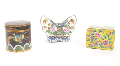 Lot 261 - COLLECTION OF THREE CHINESE CLOISONNE LIDDED POTS