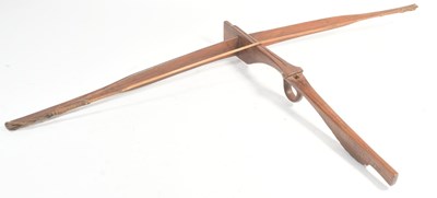 Lot 177 - MALAYAN BLOW PIPE & QUIVER & VIET CONG CROSSBOW