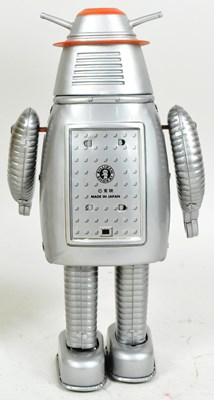 Lot 529 - TINPLATE TOYS - JAPANESE BILLIKEN MECHANICAL ROBOT