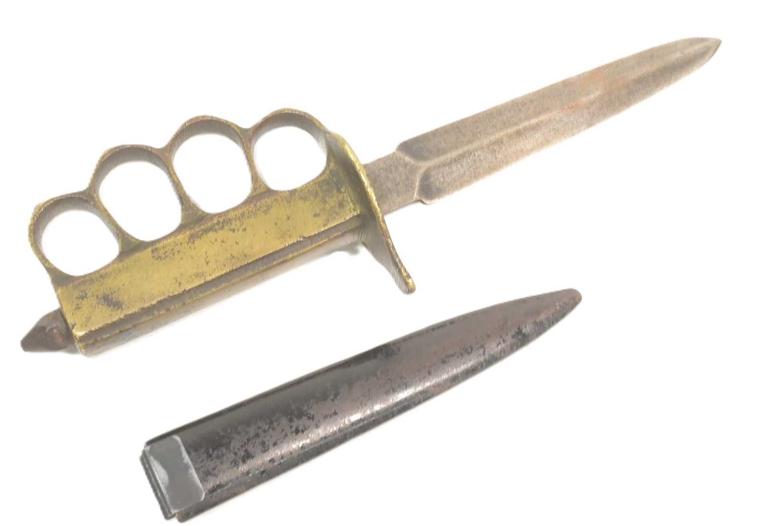 Lot 150 - WWI FIRST WORLD WAR US UNITED STATES TRENCH FIGHTING KNIFE