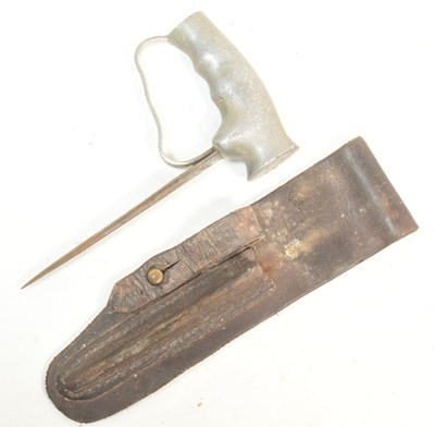 Lot 245 - WWI FIRST WORLD WAR ROBINS DUDLEY PUSH DAGGER