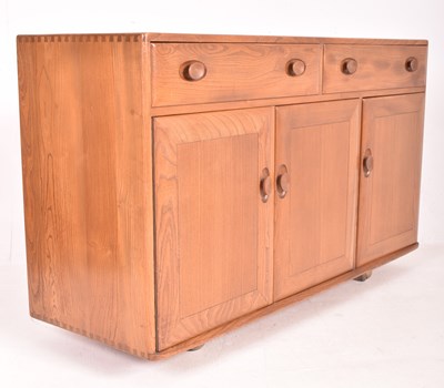 Lot 78 - LUCIAN ERCOLANI FOR ERCOL - WINDSOR 1960S BEECH & ELM SIDEBOARD CREDENZA