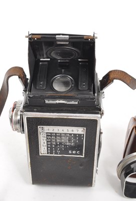 Lot 200 - ROLLEI- 1950S ROLLEIFLEX 2.8E TLR CAMERA