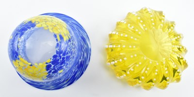 Lot 86 - 20TH CENTURY COLLECTION OF FOUR VINTAGE ART GLASS INCL. KOSTA BODA