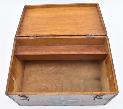 Lot 62 - EARLY 20TH CENTURY AMERICAN HAND PAINTED BOX WITH NEW PROVIDENCE SLOOP