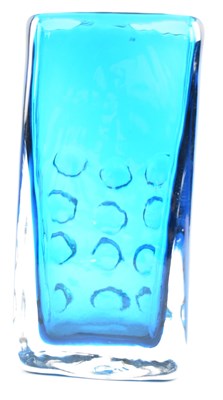 Lot 183 - GEOFFREY BAXTER FOR WHITEFRIARS - 9670 MOBILE PHONE GLASS VASE IN KINGFISHER COLOURWAY