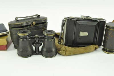 Lot 17 - VINTAGE CAMERAS & BINCULARS. COLLECTION OF SIX MID CENTURY CAMERAS / BINOCULARS / EYEPIECES