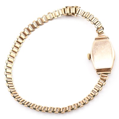 Lot 229 - HALLMARKED 9CT GOLD WRISTWATCH WITH ROLLED GOLD BRACELET STRAP