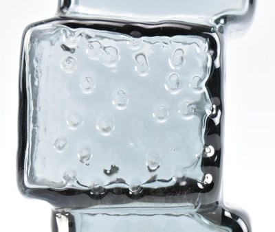 Lot 184 - GEOFFREY BAXTER FOR WHITEFRIARS - 'DRUNKEN BRICKLAYER' GLASS VASE IN PEWTER COLOURWAY WITH LABEL