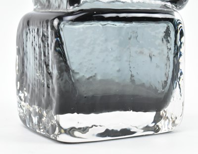 Lot 184 - GEOFFREY BAXTER FOR WHITEFRIARS - 'DRUNKEN BRICKLAYER' GLASS VASE IN PEWTER COLOURWAY WITH LABEL