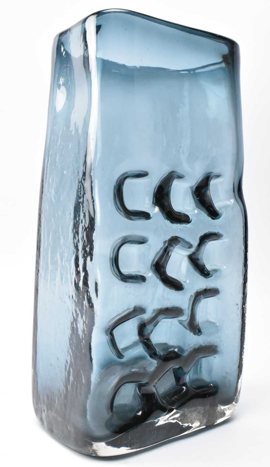 Lot 186 - GEOFFREY BAXTER FOR WHITEFRIARS - 'NUTS AND BOLTS' GLASS VASE IN INDIGO COLOURWAY
