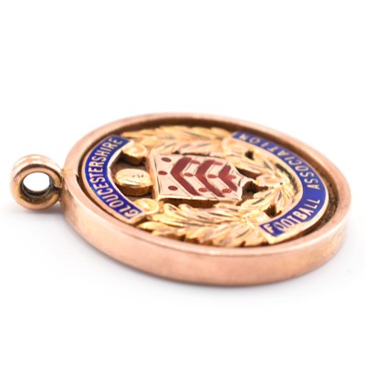 Lot 187 - HALLMARKED 9CT GOLD FOOTBALL MEDALLION