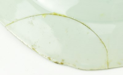 Lot 117 - PAIR OF QING DYNASTY BLUE AND WHITE CHARGERS 清 青花山水八角盘一对