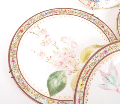 Lot 92 - COLLECTION OF 19TH CENTURY PLATES - JAPANESE & BRITISH EXAMPLES