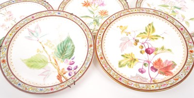 Lot 92 - COLLECTION OF 19TH CENTURY PLATES - JAPANESE & BRITISH EXAMPLES