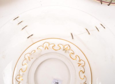Lot 92 - COLLECTION OF 19TH CENTURY PLATES - JAPANESE & BRITISH EXAMPLES