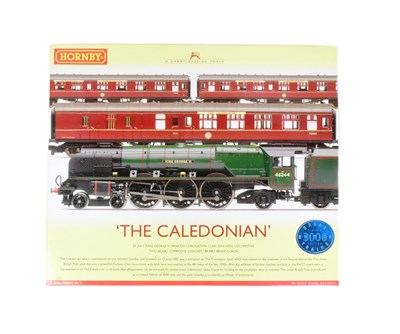 Lot 35 - MODEL RAILWAY - HORNBY CALEDONIAN TRAIN PACK