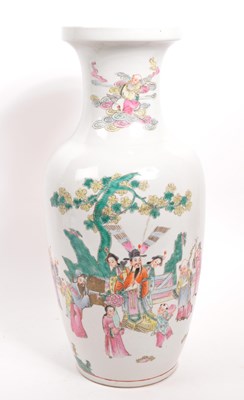 Lot 87 - LARGE EARLY 20TH CENTURY CHINESE WHITE VASE