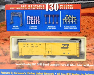 Lot 221 - MODEL RAILWAY - BACHMANN RAIL CHIEF TRAIN SET