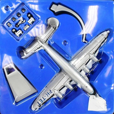 Lot 202 - MODEL PLANES - X3 CORGI AVIATION ARCHIVE DIECAST MODELS