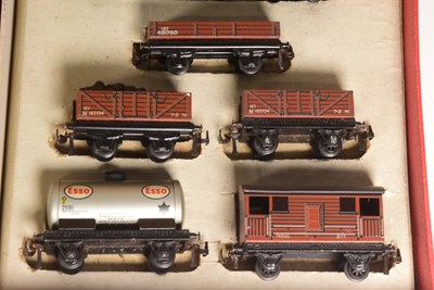 Lot 188 - MODEL RAILWAY - X2 VINTAGE TRIX TWIN RAILWAY TRAINSETS
