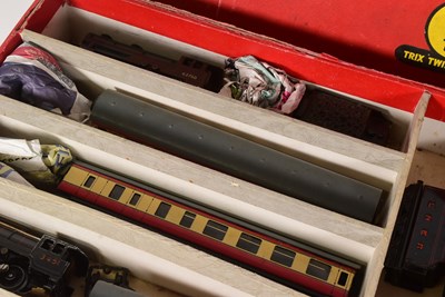 Lot 188 - MODEL RAILWAY - X2 VINTAGE TRIX TWIN RAILWAY TRAINSETS