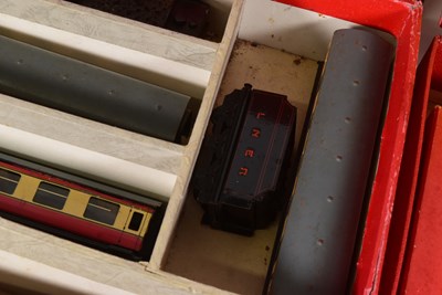 Lot 188 - MODEL RAILWAY - X2 VINTAGE TRIX TWIN RAILWAY TRAINSETS