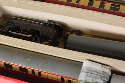 Lot 188 - MODEL RAILWAY - X2 VINTAGE TRIX TWIN RAILWAY TRAINSETS