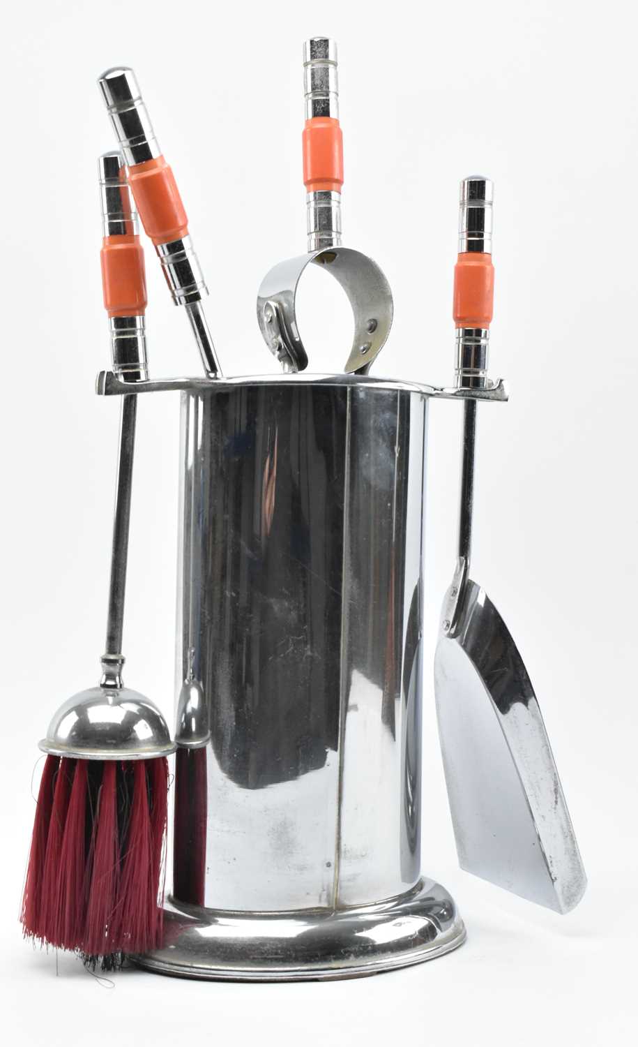 Lot 476 - VINTAGE 1930S ART DECO CHROME COMPANION SET
