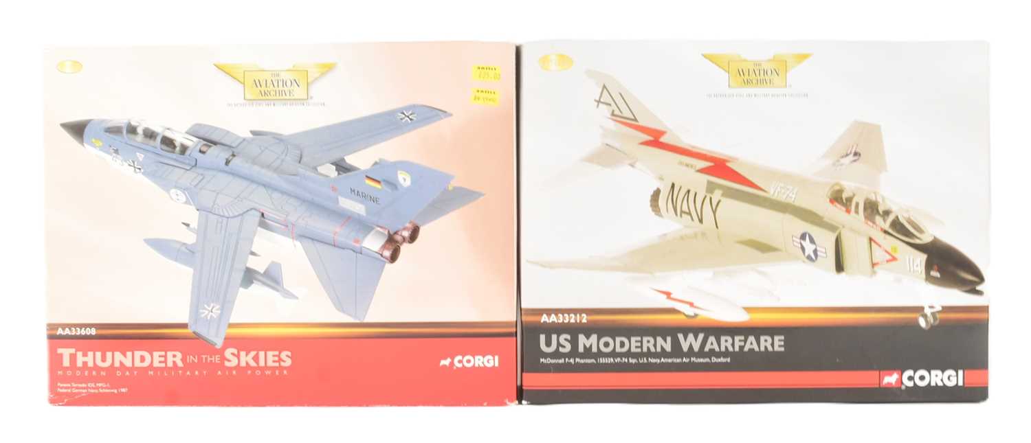 Lot 119 - DIECAST - X2 CORGI AVIATION ARCHIVE DIECAST MODEL PLANES