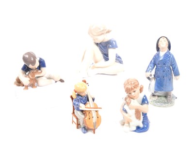 Lot 94 - ROYAL COPENHAGEN - DANISH VINTAGE 20TH CENTURY PORCELAIN FIGURES