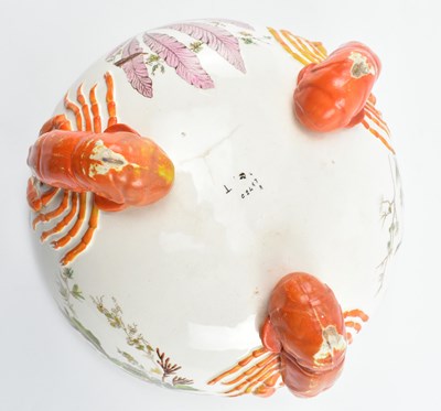 Lot 3 - WEDGWOOD - VICTORIAN AESTHETIC MOVEMENT LOBSTER MAJOLICA CERAMIC SERVING BOWL