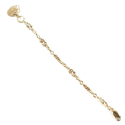 Lot 148 - 9CT GOLD CHAIN BRACELET WITH HALLMARKED 9CT GOLD MALTESE CROSS CHARM