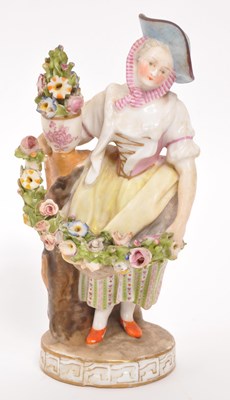 Lot 115 - MEISSEN BELIEVED 19TH CENTURY LADY FIGURE