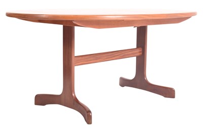Lot 82 - G PLAN - FRESCO RANGE - MID CENTURY TEAK EXTENDING DINING TABLE