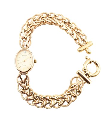 Lot 332 - 9CT GOLD ACCURIST WRISTWATCH