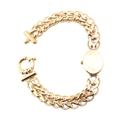 Lot 332 - 9CT GOLD ACCURIST WRISTWATCH