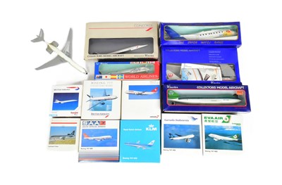 Lot 309 - MODEL PLANES - COLLECTION OF ASSORTED COMMERCIAL AIRCRAFT MODELS