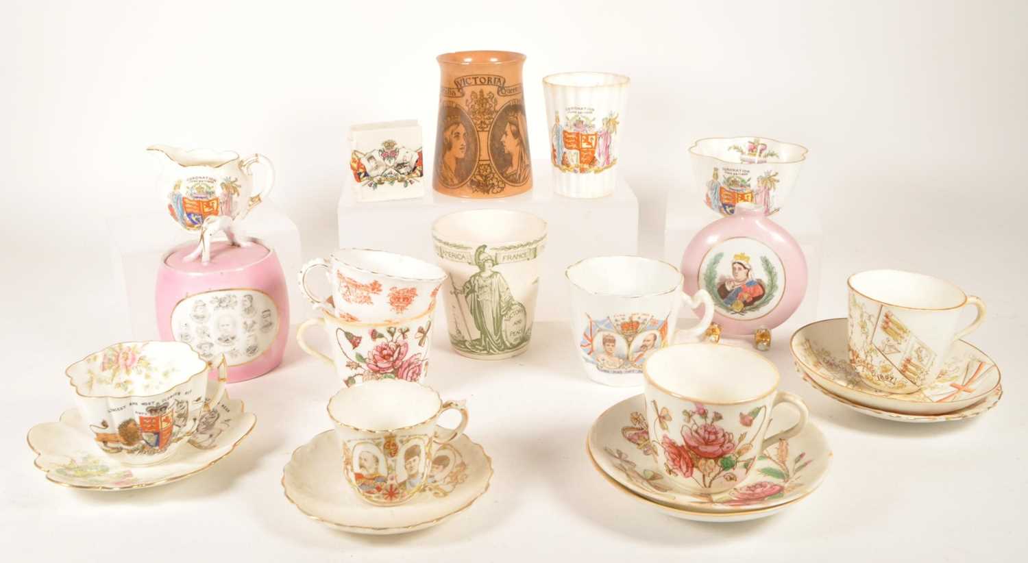 Lot 51 - LATE 19TH / 20TH CENTURY CHINA PORCELAIN ROYAL COMMEMORATIVE PIECES