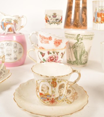 Lot 51 - LATE 19TH / 20TH CENTURY CHINA PORCELAIN ROYAL COMMEMORATIVE PIECES