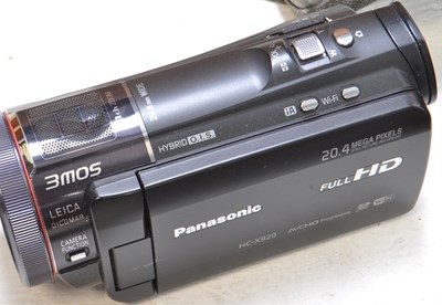Lot 288 - LARGE COLLECTION OF LATE 20TH / 21ST CENTURY CAMERA BODIES, LENSES, ETC