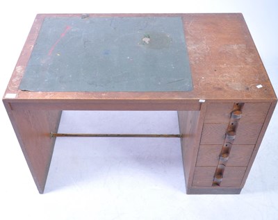 Lot 862 - VINTAGE 1940S ART DECO OAK WRITING TABLE / OFFICE DESK