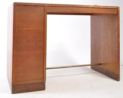 Lot 862 - VINTAGE 1940S ART DECO OAK WRITING TABLE / OFFICE DESK