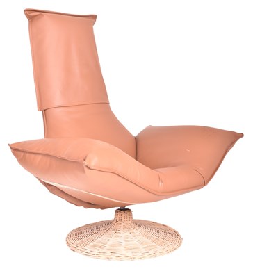 Lot 632 - GERARD VAN DEN BERG - WAMMES LOUNGE - 70S LEATHER SWIVEL CHAIR