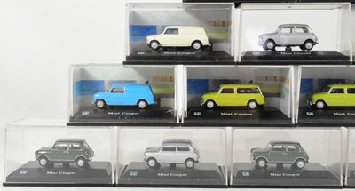 Lot 171 - DIECAST - CARARAMA 1/72 SCALE DIECAST MINI COOPER MODELS